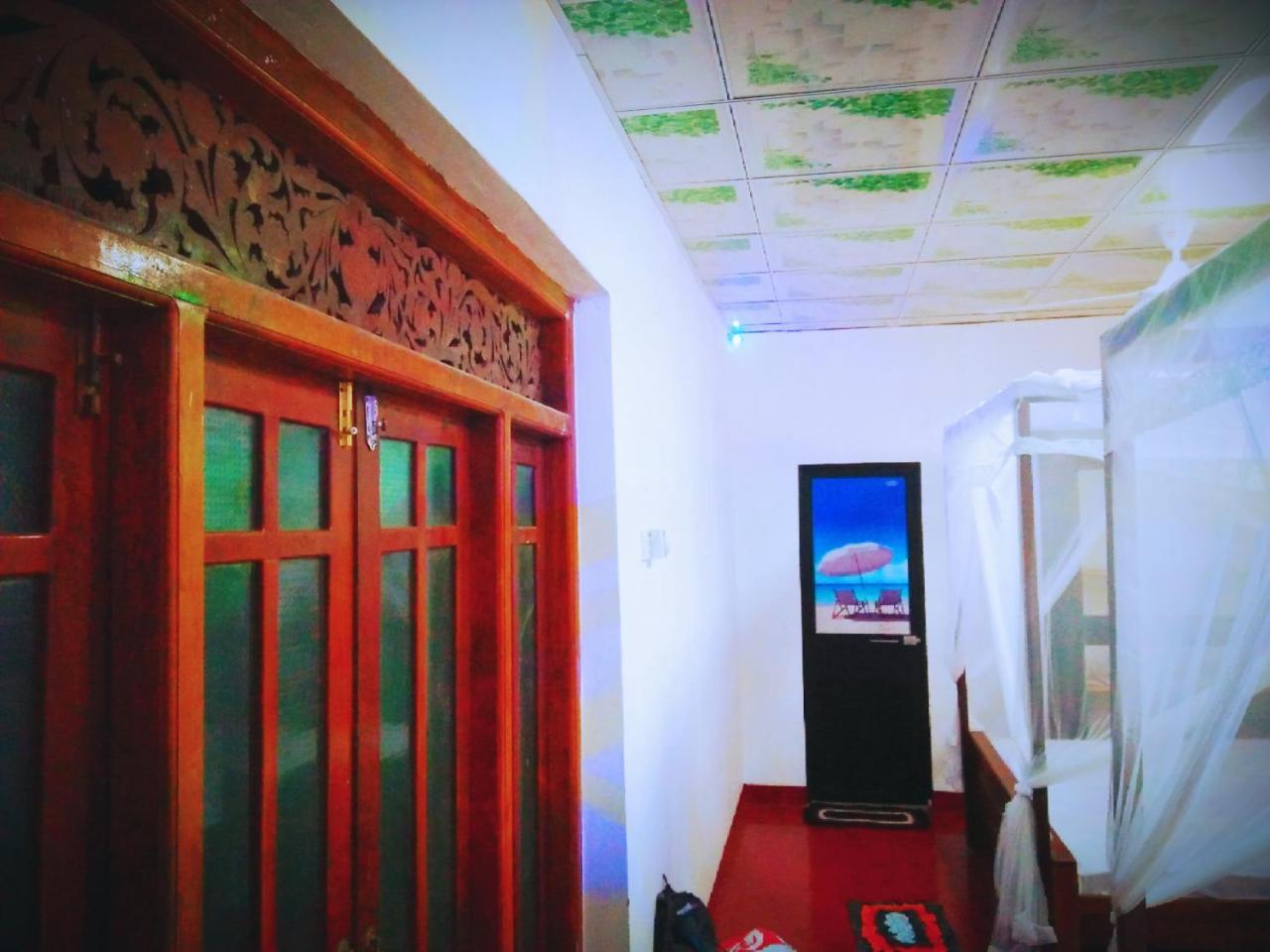 Tharurashmi Sea Pond Villa & Surf Hostel - Hiriketiya ดิคเวลลา ภายนอก รูปภาพ